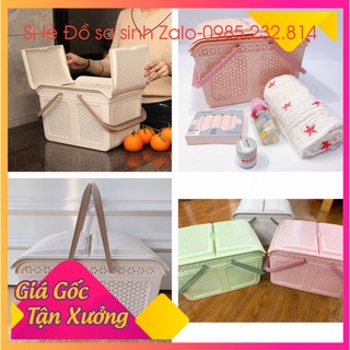 Giỏ đi sinh có nắp đựng cả thế giới cho con