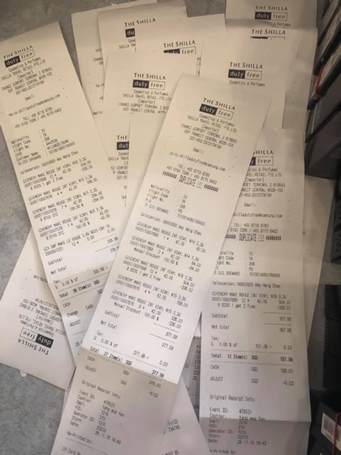 Son Givenchy dưỡng sale off 70% | BigBuy360 - bigbuy360.vn