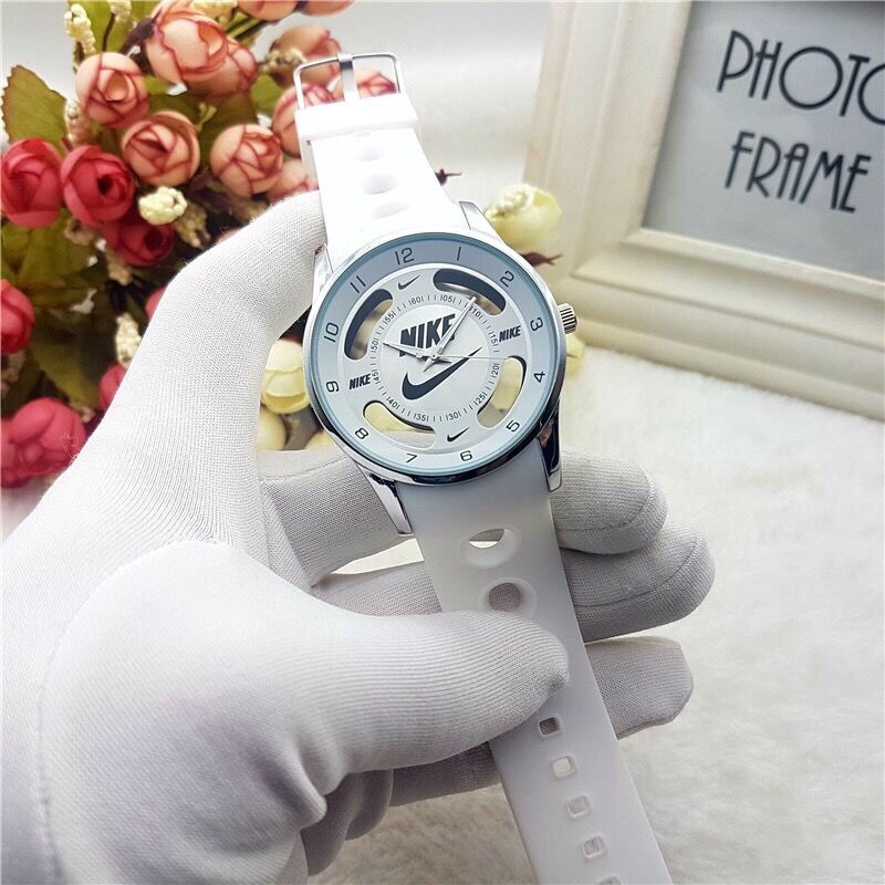 Đồng Hồ Thể Thao Nike Silicon Cho Nam Và Nữ