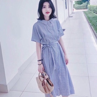 Đầm midi váy sơ mi sọc xanh kèm dây thắt eo