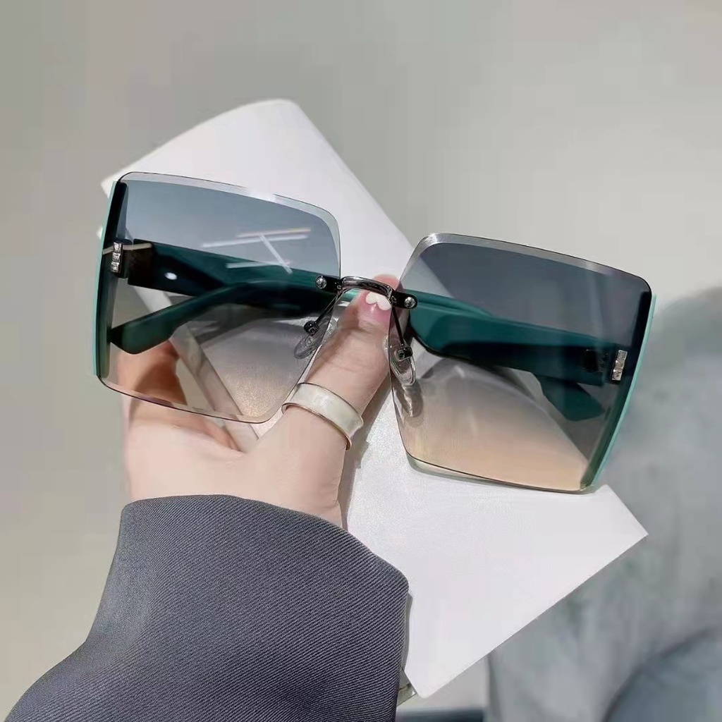 Kính Mát Thời Trang Không Viền Tròng Vuông To 2022