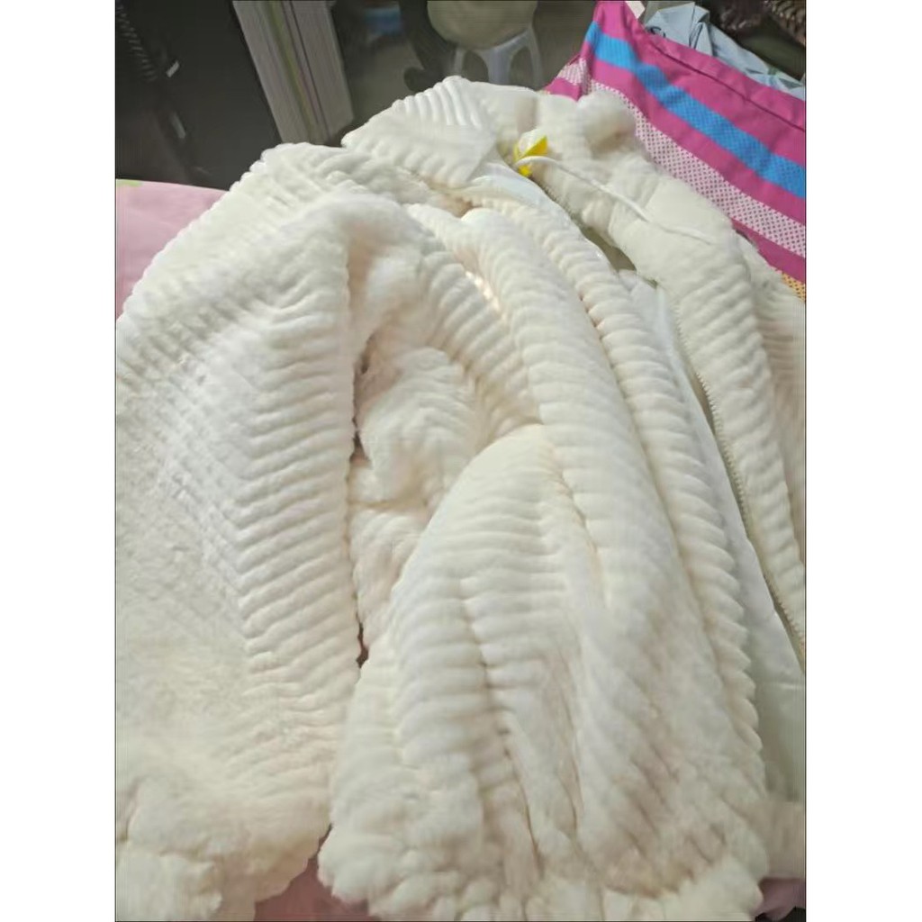 Áo khoác nhung siêu mịn cho nữ hàng Quảng Châu loại 1 | BigBuy360 - bigbuy360.vn