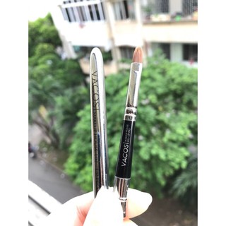 Cọ môi Vacosi Makeup House L02 Lip Pro