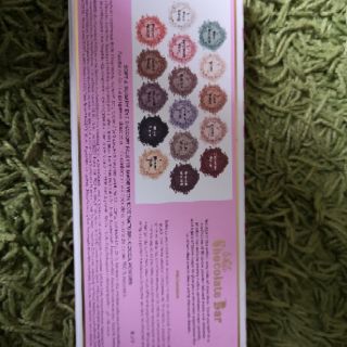 Bảng phấn mắt Too Faced White Chocolate Bar