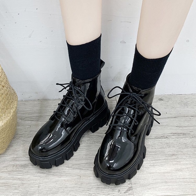 Giày boot cổ cao dây thắt đế độn ulzzang cá tính (inbox check size trước khi đặt ạh)