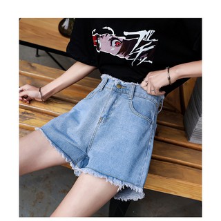 Quần shorts jean tua rua