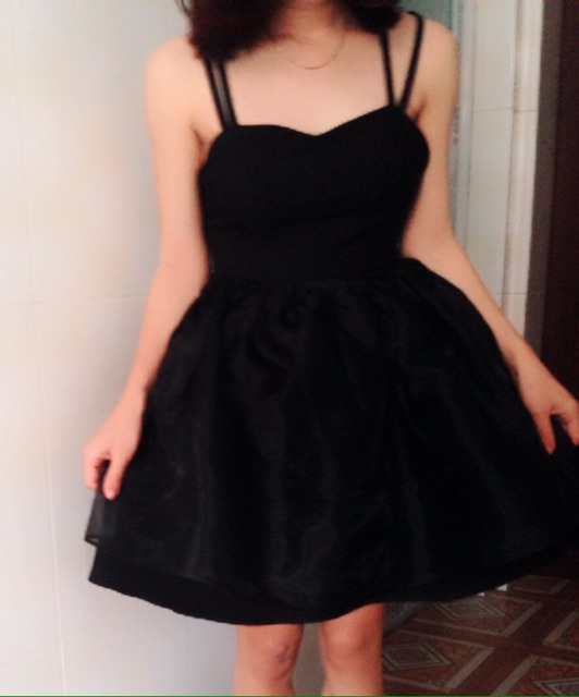 Váy chéo lưng phối gương có đen, trắng