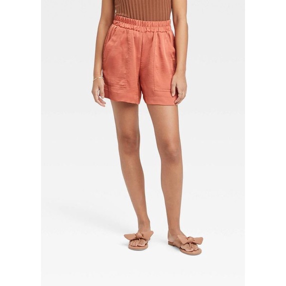 Quần short satin a new day 2 túi