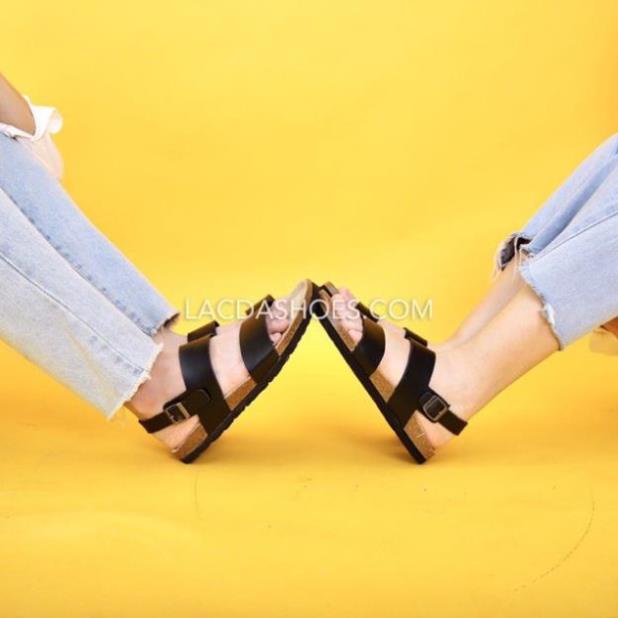 Giày sandals đôi nam nữ 2 quai ngang da pu đen trắng 📷