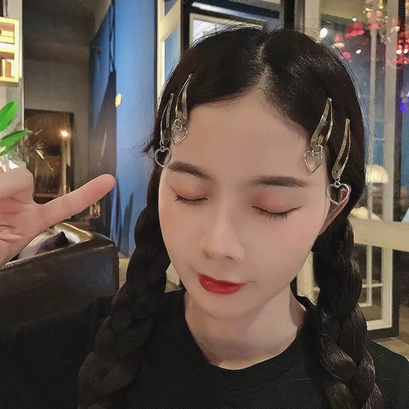 1 Kẹp Tóc Kim Loại Hình Trái Tim Phong Cách Gothic