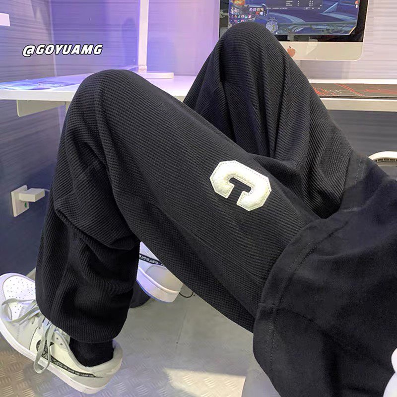 Quần jogger bo gấu chữ C chất tổ ong mẫu mới