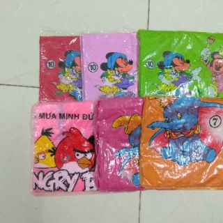 Áo mưa cánh dơi cho bé