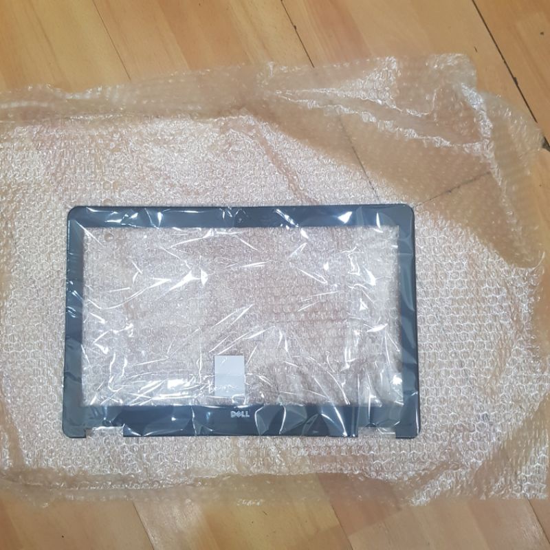 B dell e6540, viền màn hình dell latitude e6540 mới