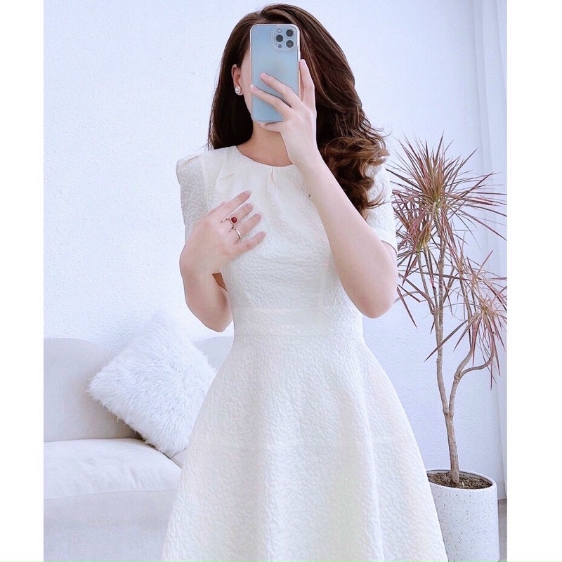 Đầm Trắng Công Sở Gấm Xốp Tyfashion Xòe Cổ Tròn S M L XL