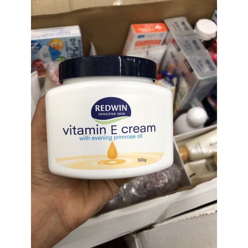 Kem dưỡng ẩm Vitamin E Redwin
