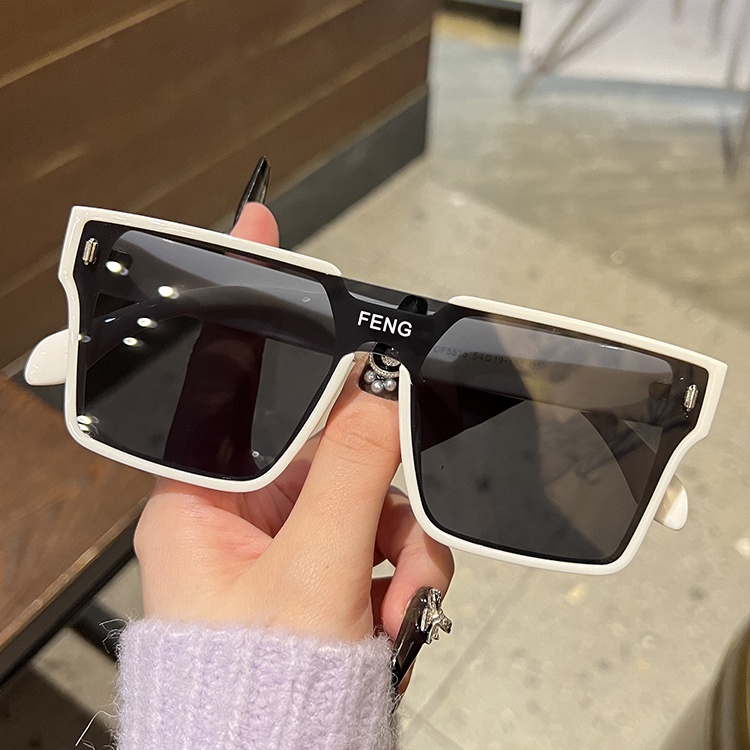 Kính Mát Thời Trang Cho Nam Nữ 2022