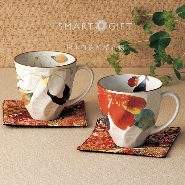 Bộ chén trà và đĩa lót sứ Kiyohara Nhật Bản, Họa tiết hoa