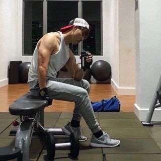 Quần jonnger len tăm