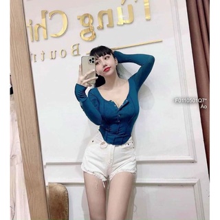 Áo thun gân tăm vạt tôm ngực bấm khuy tay dài!
