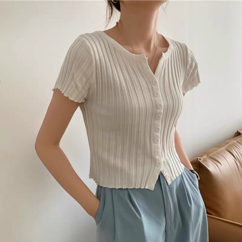Áo len dệt kim cộc tay cổ V nhỏ - khuy cài