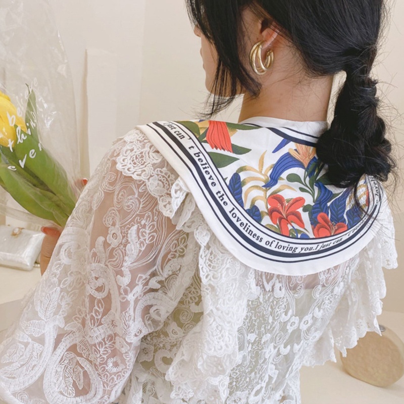 Khăn Choàng Lụa Satin In Họa Tiết Hình Tam Giác