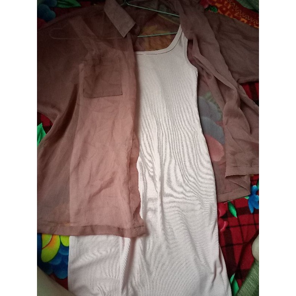 Áo khoác mỏng + váy body 2 hand