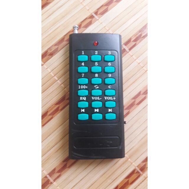 Loa trợ giảng bẫy chim E898  có  eco  vang có  remost  xa  100m 8g có  tiếng chim