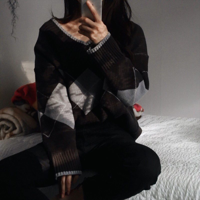 Áo Len Tay Dài Cổ Chữ V Form Rộng Họa Tiết Sọc Caro Phong Cách Vintage Hàn Quốc | BigBuy360 - bigbuy360.vn