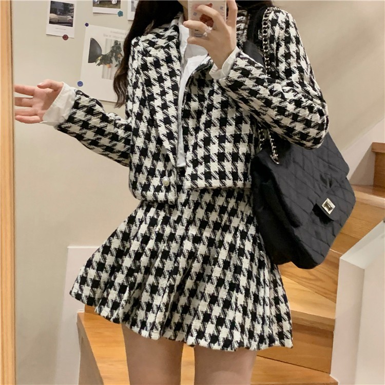 Set áo sơ mi trắng tay dài + vest blazer sọc kẻ caro đen croptop + váy ngắn lưng cao xòe lịch lãm công sở ulzzang