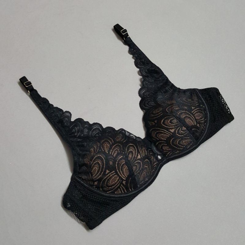 Áo lót ren có gọng Yamamay Charlene IBAD95T010 khoét sâu