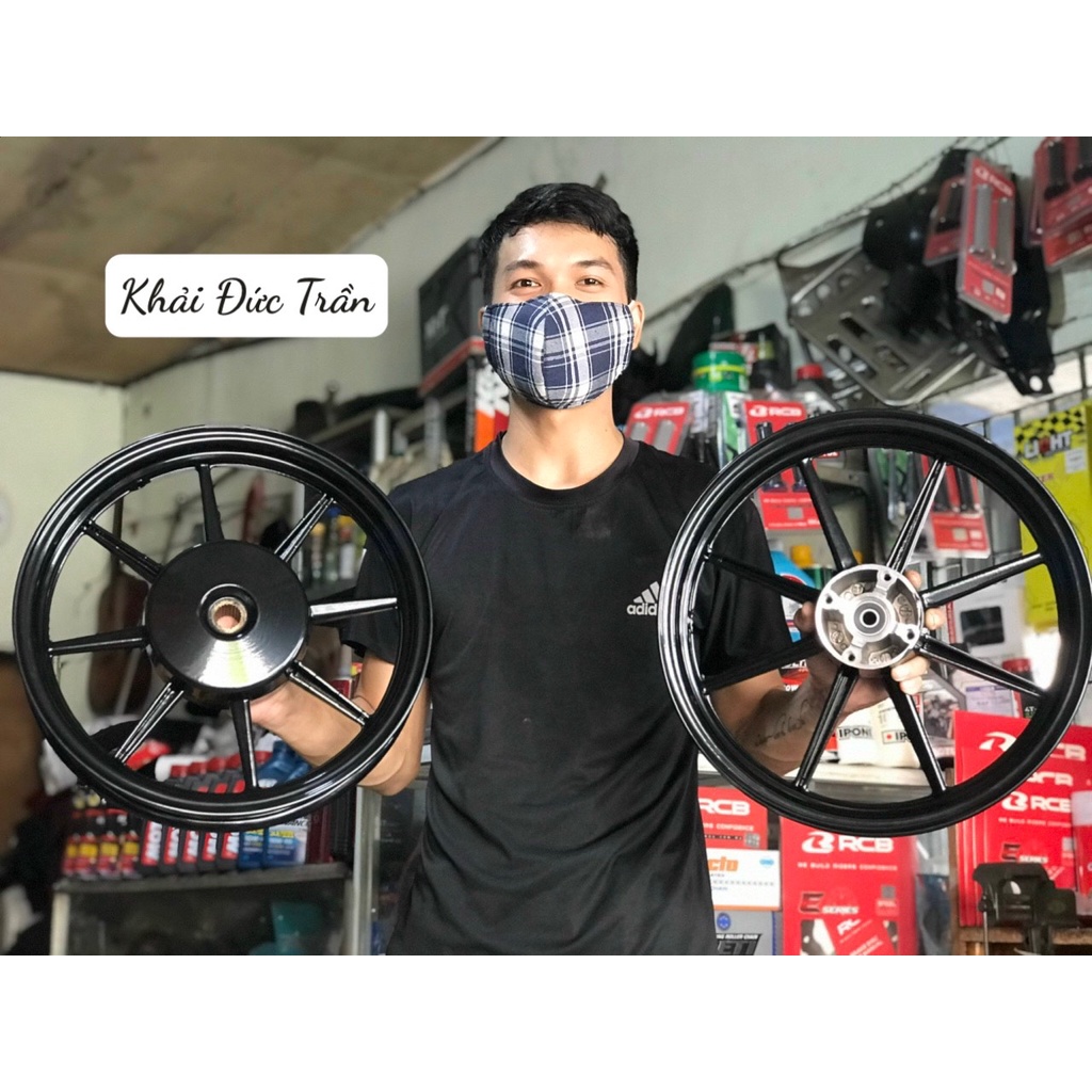 Mâm 8 Cây Vario đen bóng  14iN