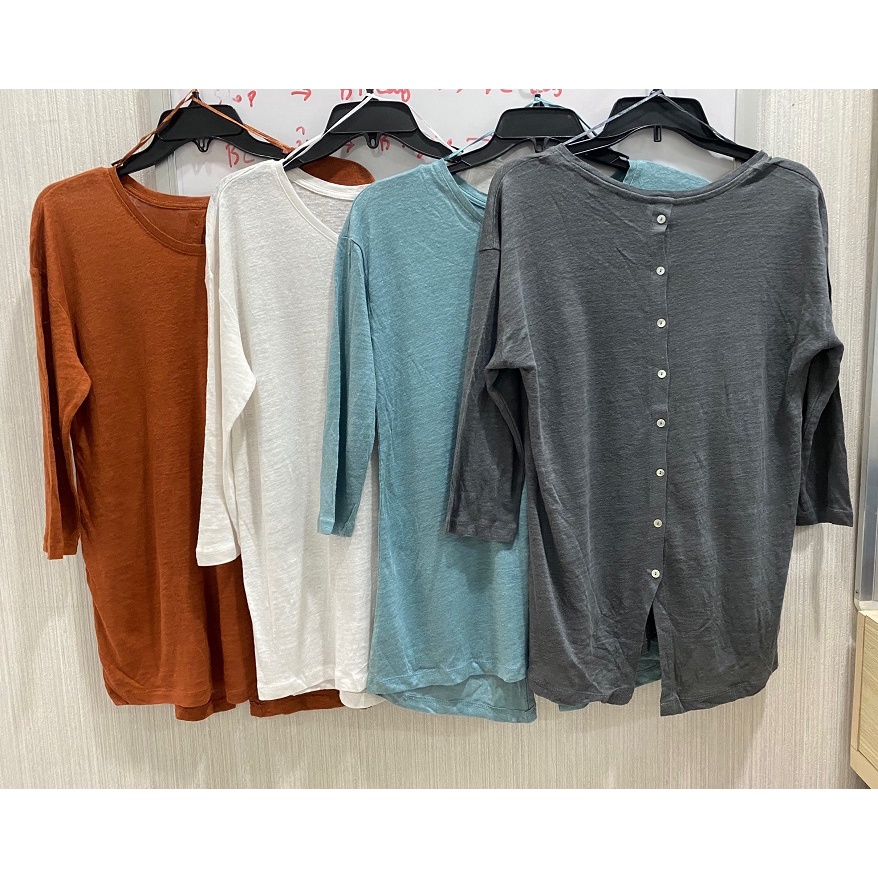 Áo TAHARI Linen Tay Lỡ Nút Thân Sau Che Tà - 3901