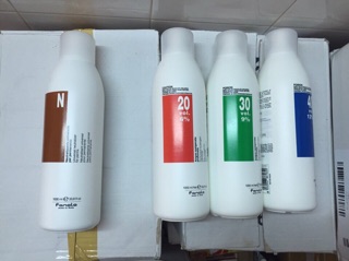 Oxy trợ nhuộm Fanola Perfumed Hydrogen Peroxide 1000ml