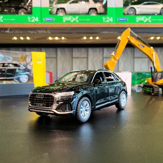 Xe mô hình trưng bày audi q8 tỉ lệ 1:32 chezhi màu đen