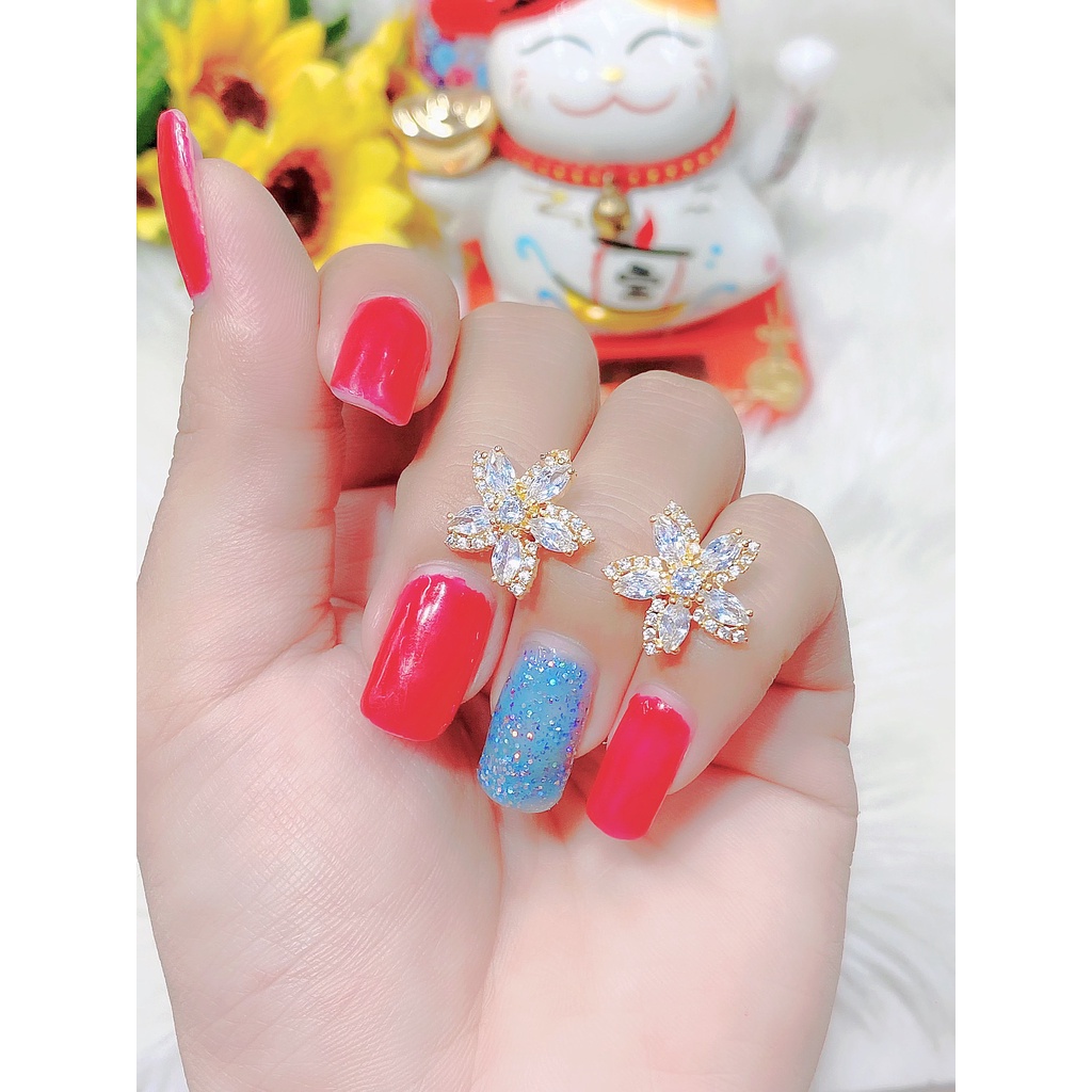 Bông tai nữ UHA mạ vàng 18K , đính kim cương nhân tạo B1149137-90