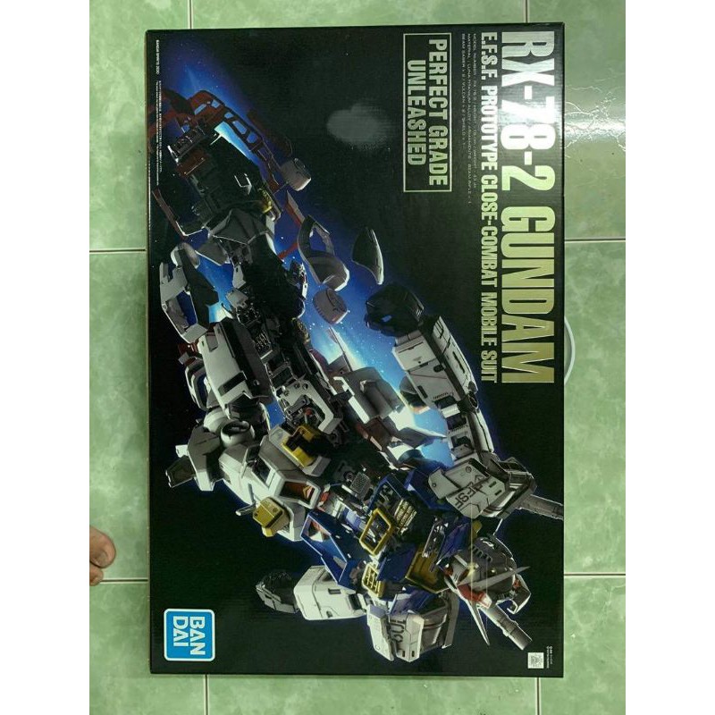 Mô Hình Lắp Ráp Gundam PG Unleashed RX-78-2 + LED