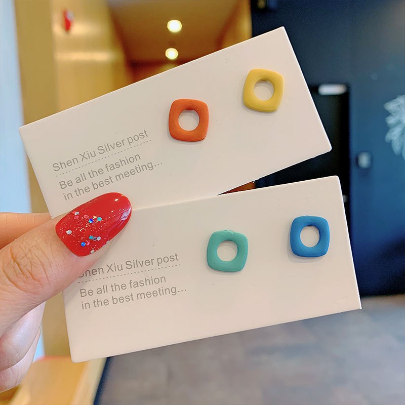 Khuyên tai dáng vuông màu sắc đơn giản thời trang sang trọng cho nữ