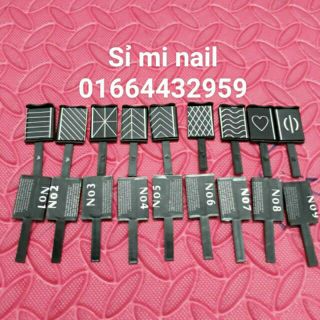 Thanh nam châm tạo hình mắt mèo trên nền sơn mắt mèo. Có nhiều khuôn hình đẹp đa dạng tạo kiểu mât mèo.
