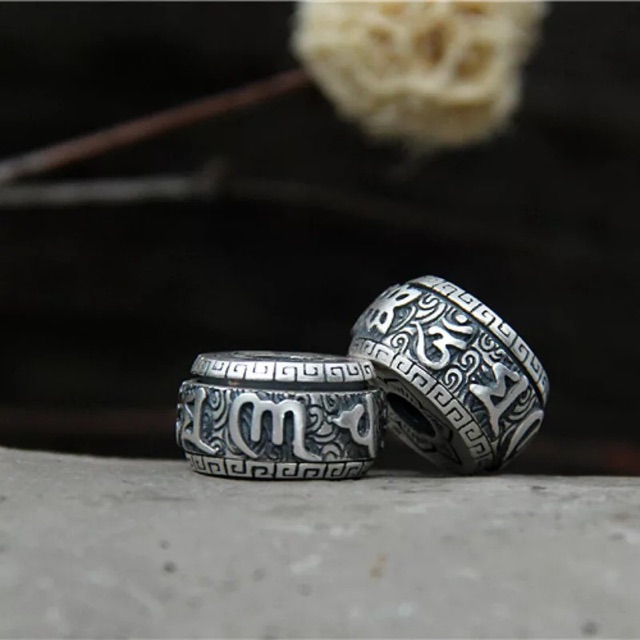 Mặt dây chuyền Lu Thống Om Mani Padme Hum Tây Tạng