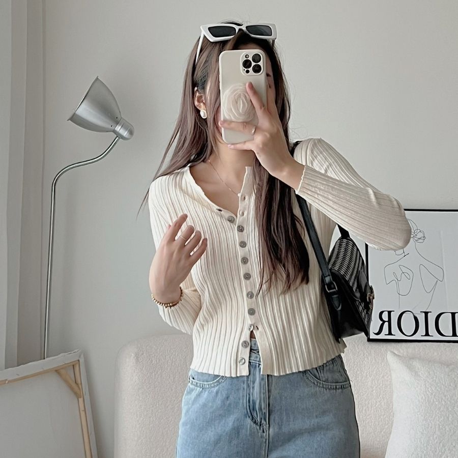 Áo len tăm mỏng tôn dáng. áo len dài tay cài nút nhiều màu , chất len tăm loại 1 chất đẹp k xệt vải