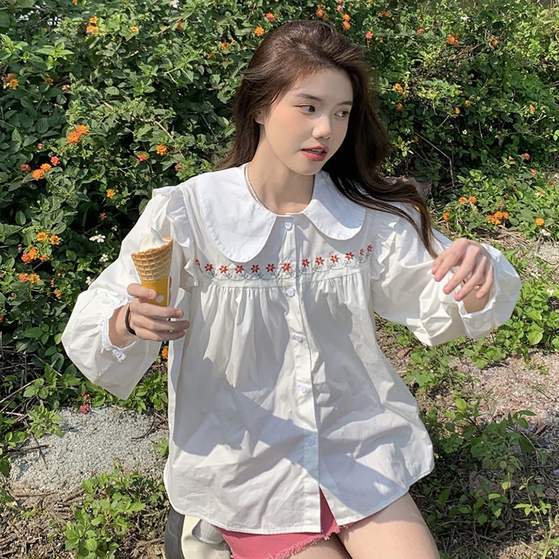 Áo Sơ Mi Trắng Tay Dài Cổ Búp Bê Thêu Họa Tiết Tai Bèo Phong Cách Hàn Quốc Mẫu Mới Thời Trang Cho Nữ