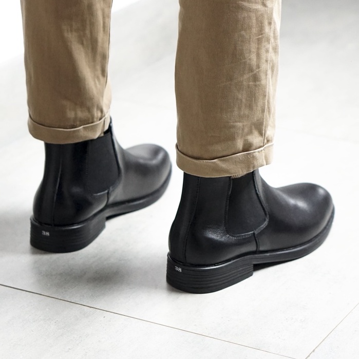 BOOT NAM chelsea cổ lửng có hai màu ,da thật mũi tròn