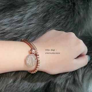 lắc tay bi titan có tag không đen