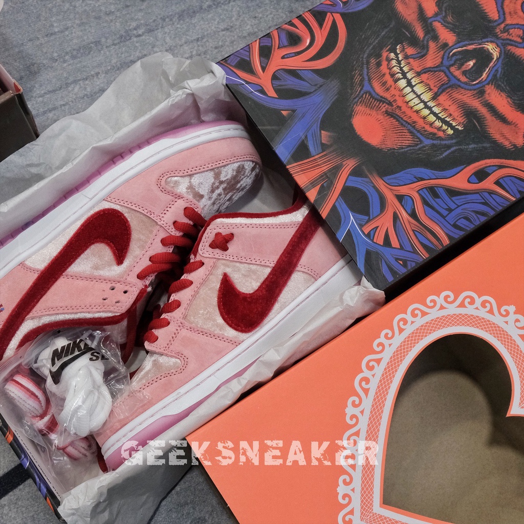 [GeekSneaker] Giày Sneaker SB Dunk Low StrangeLove Skateboards (Special Box)