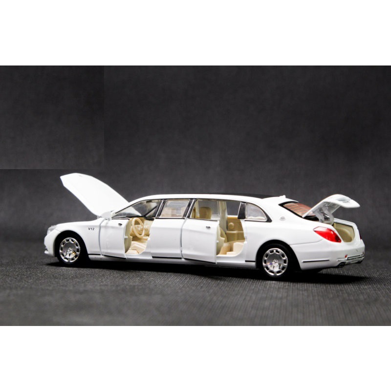 Mô hình xe Mercedes-Maybach S650 Pullman 1:32 hãng XLG, mở 6 cửa, khung kim loại chắc chắn