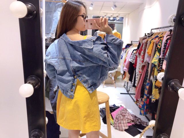 áo khoác jean nữ lững có nút lưng hàng hot