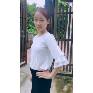 Sơ mi trắng tay lỡ, sale 60% còn 100k
