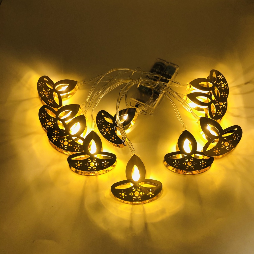 Đèn LED Hình Nến Dùng Trang Trí Giáng Sinh Năm Mới