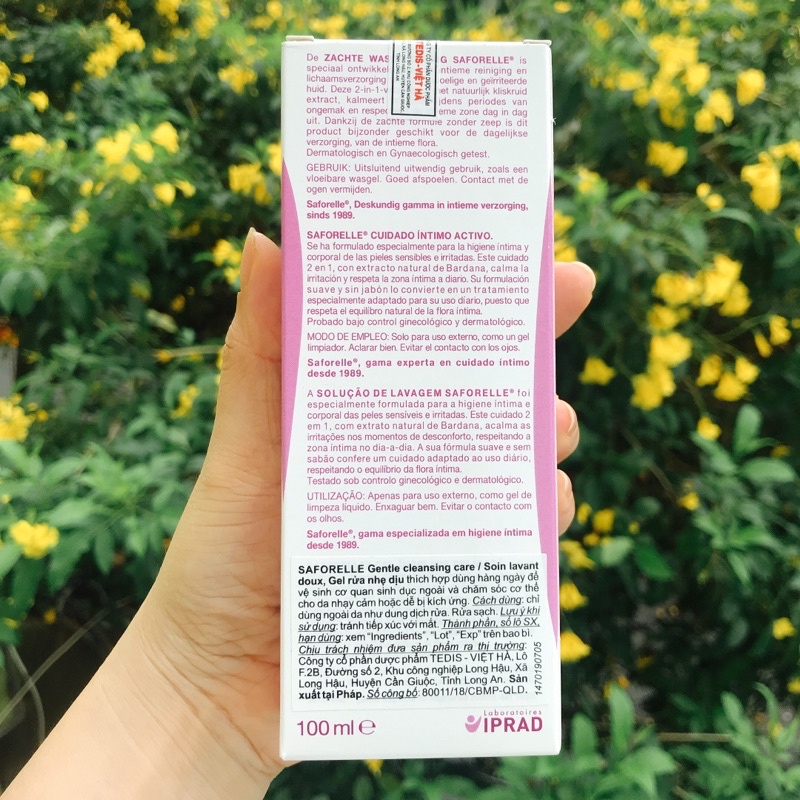 Dung dịch vệ sinh phụ nữ Saforelle Soin Lavant Doux 100ml