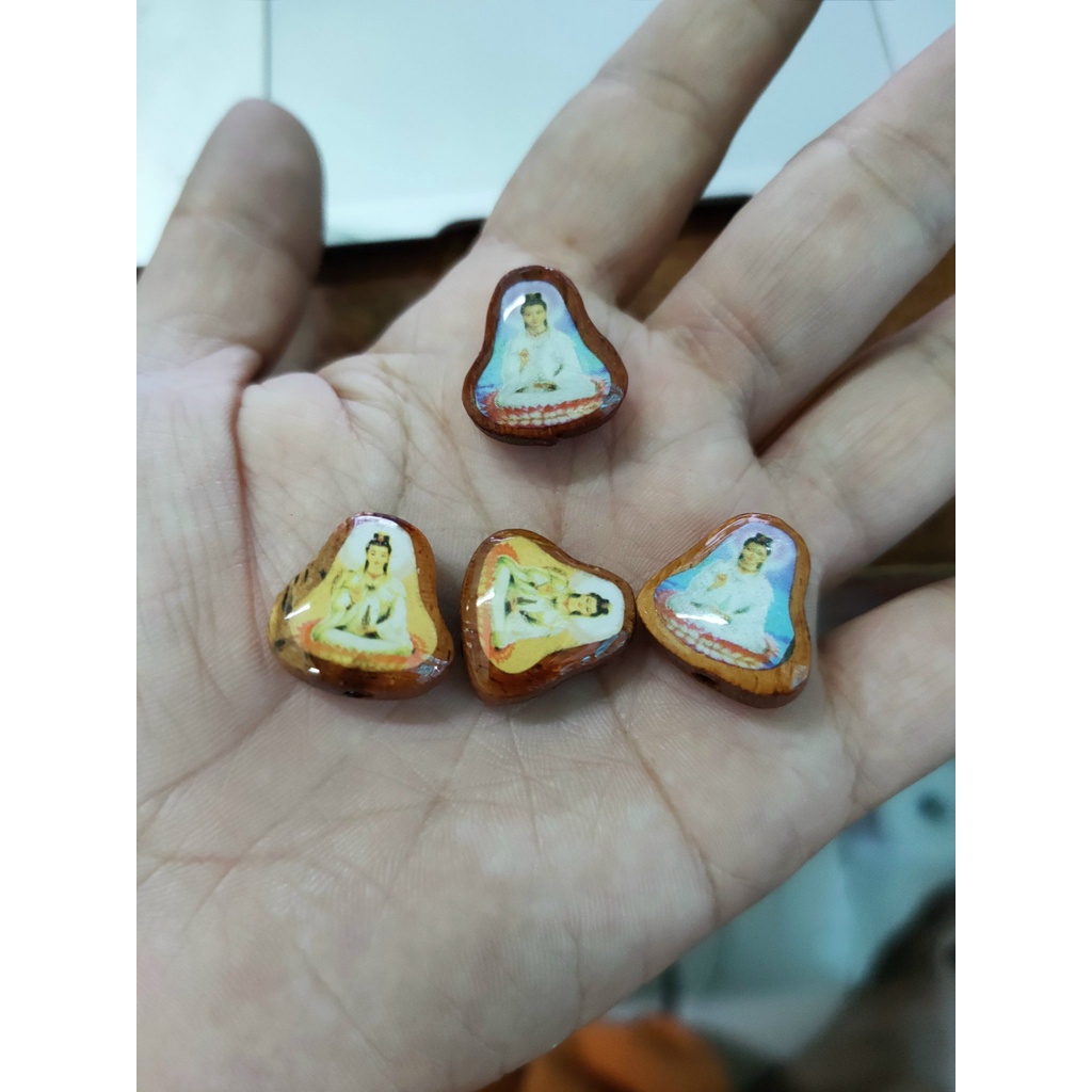 Mặt phật bà quan âm bằng gỗ làm vòng tay handmade